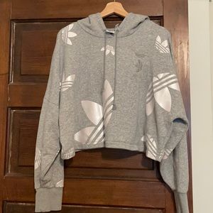 Adidas crop sweatshirt M